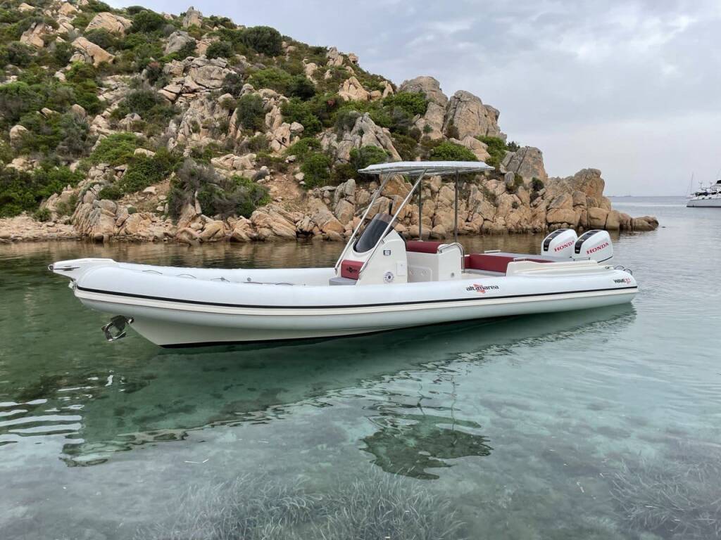 Altamarea Wave 27 GT, Uno