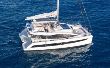Aquila 50 Sail, Renegade