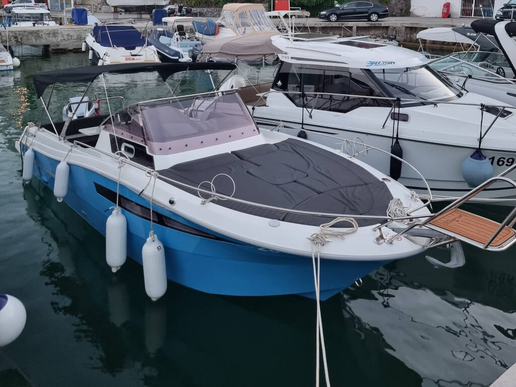 Atlantic Marine Sun Cruiser 730, Lady Blue