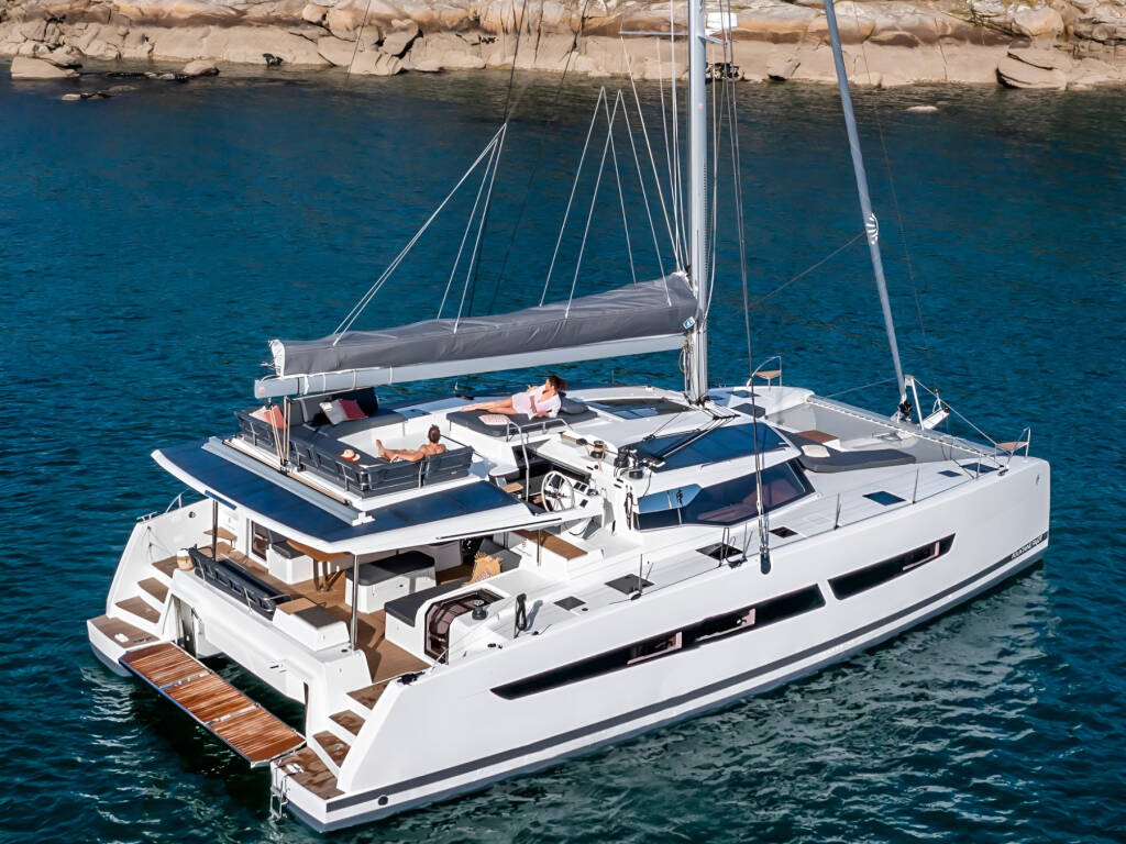 Aura 51, Aerial