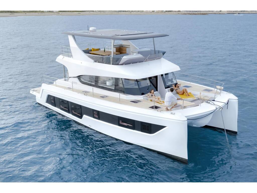Aventura 56 MY, Mavic