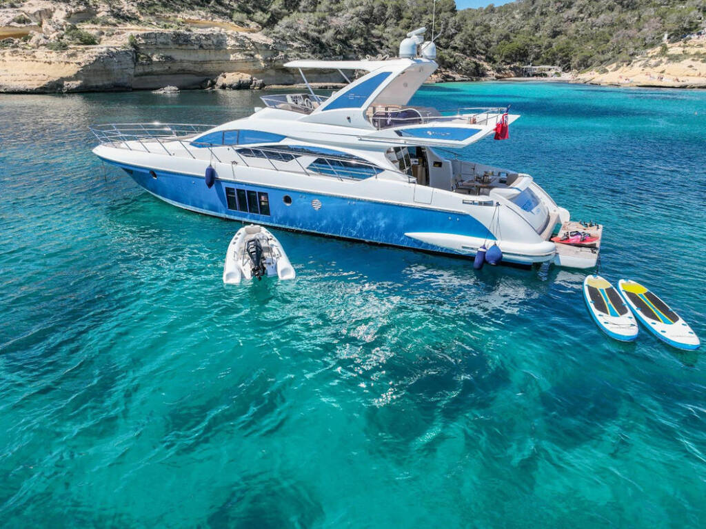 Azimut 64, Not Dead Yet
