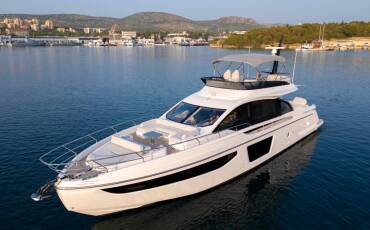Azimut S7, Felicita