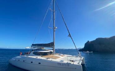 Bahia 46, Hyera ( AC / WATER MAKER )