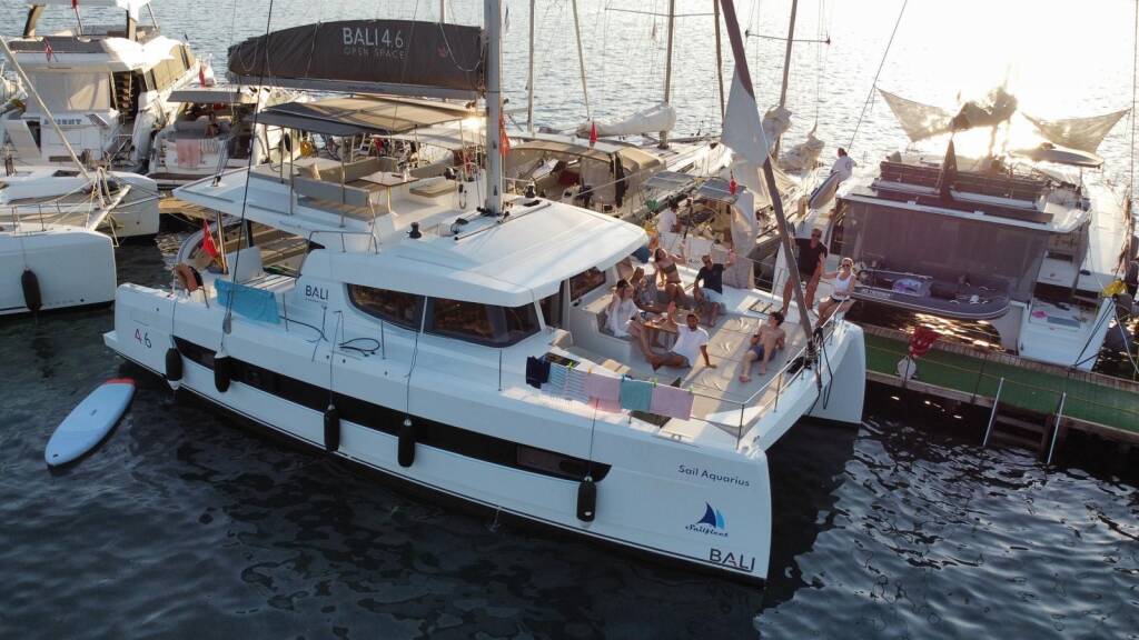 Bali 4.6, Sail Aquarius