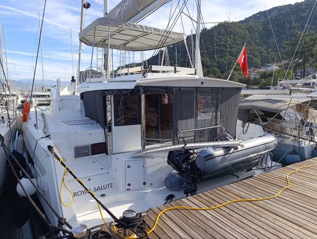 Bali 4.6, Royal Salute