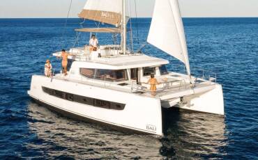Bali 4.8, Luna
