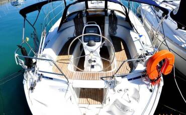 Bavaria 33 Cruiser, Small AS