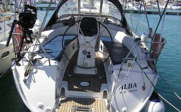 Bavaria 35 Cruiser, Alba