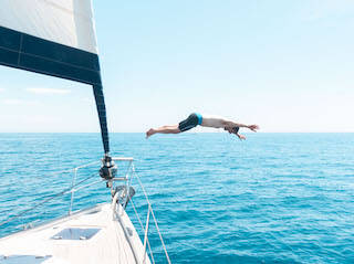 Bavaria 49, Julia Tercer