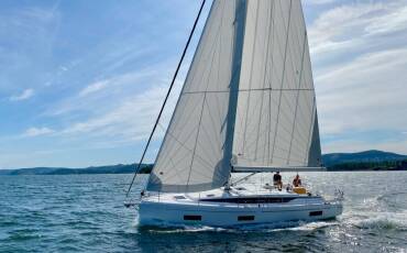 Bavaria C42  PRES- C42-21-G