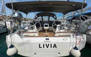 Bavaria C42, Livia