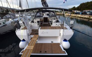 Bavaria C45 Style, Aria