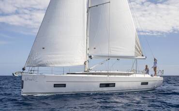 Bavaria C45, Whisper