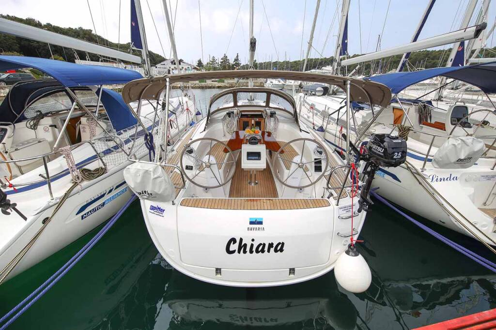 Bavaria Cruiser 34, Chiara