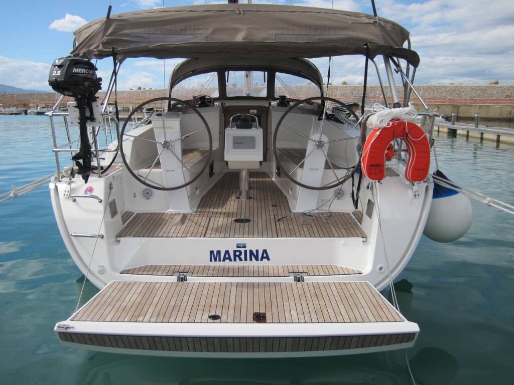 Bavaria Cruiser 41, Marina