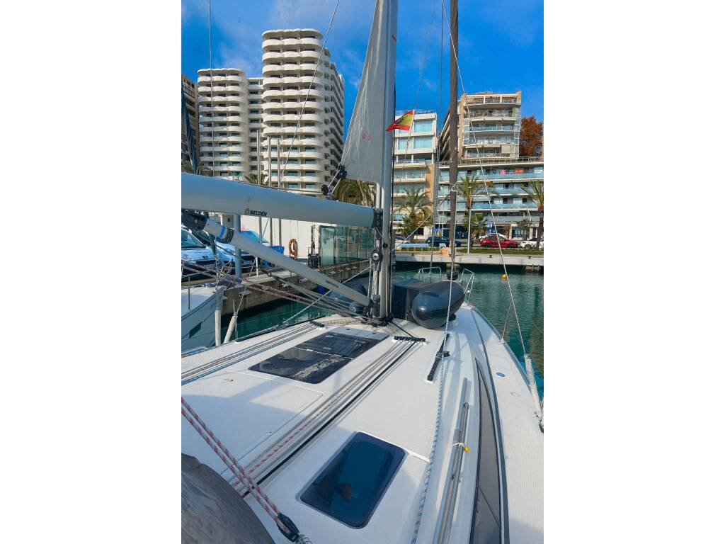 Bavaria Cruiser 41, Bintan