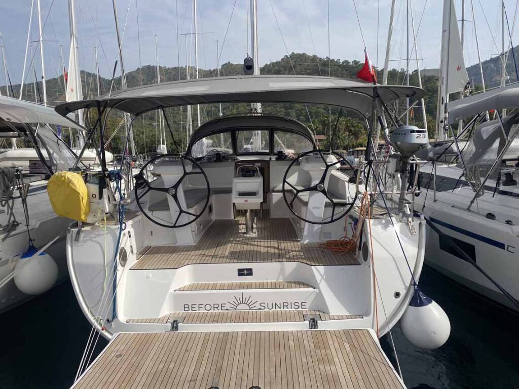Bavaria Cruiser 46, Before Sunrise