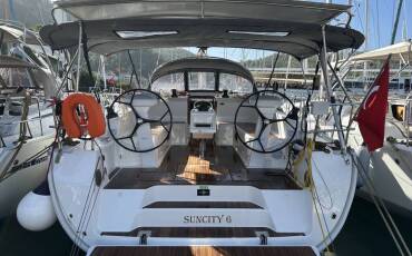 Bavaria Cruiser 46, Suncity 6