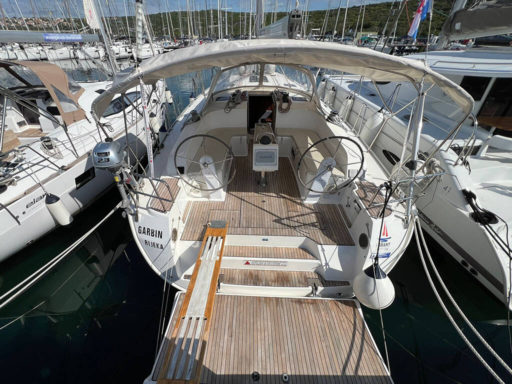 Bavaria Cruiser 46, Garbin