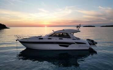 Bavaria Sport 450 HT, Varola