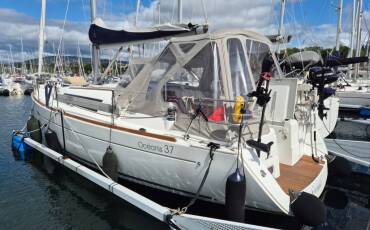 Beneteau Oceanis 37 Serenade