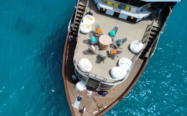 Custom build motoryacht, Atoll Villa