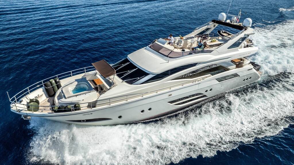 Dominator 780S Deluxe, Dalia