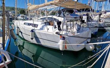 Dufour 350 GL, Joy AS