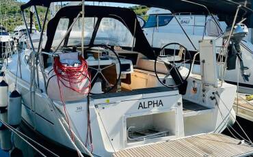 Dufour 360 GL, Alpha