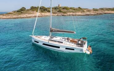 Dufour 41 Performance, Aurora