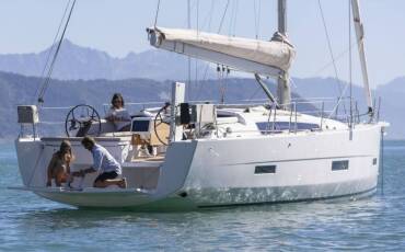 Dufour 430 Grand Large, Alice in Wonderland