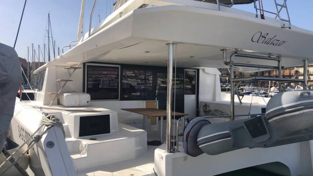 Dufour 48 Catamaran, Salazar