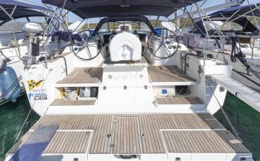 Dufour 500 GL, Kosi