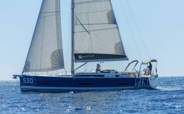 Dufour 530, Ionian Blue