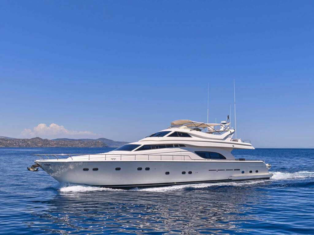 Ferretti 80, Apeiron Blue