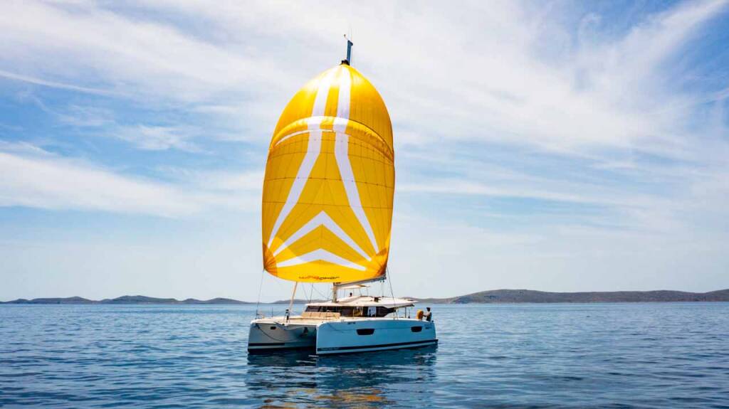 Fountaine Pajot Astrea 42, Flonja