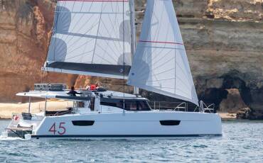 Fountaine Pajot Elba 45, Sea the World