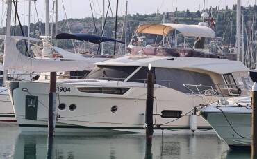 Greenline 48, Sarkis de Karabas