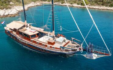 Gulet Pacha, Pacha