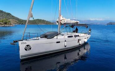 Hanse 445, Pina