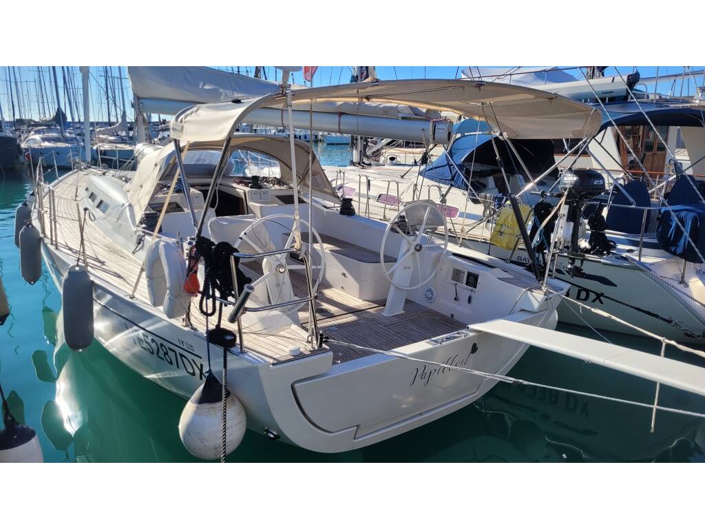 Italia Yachts 13.98, Papillon