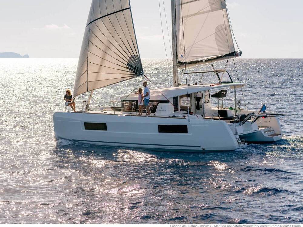 Lagoon 40, Voile A Doc