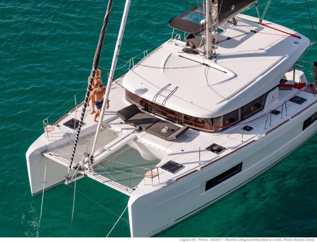 Lagoon 40, Araponga