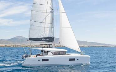 Lagoon 42 A DREAM WATERS