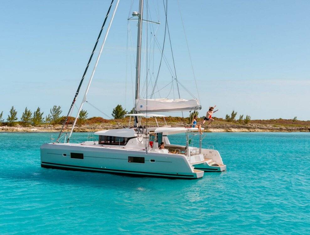 Lagoon 42, Blueskin