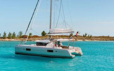 Lagoon 42 Blueskin