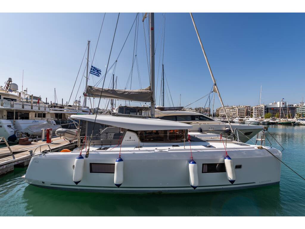 Lagoon 42, NEW - A/C - GEN & WATERMAKER