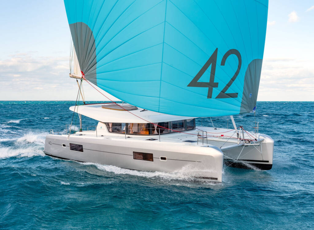 Lagoon 42, Booby