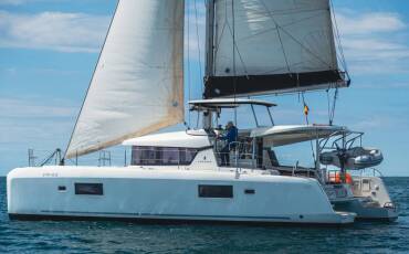 Lagoon 42 Moonlight